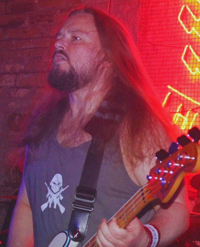 Kurt 'Bomber' Evans - Bass